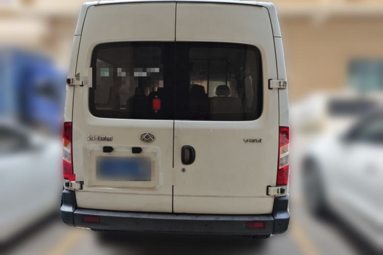 Used SAIC MAXUS Xintu V80 2019 2.5T Classic Edition 6-Speed Manual – Aoyuntong Short Wheelbase Mid-Height Design 5/6 Seats