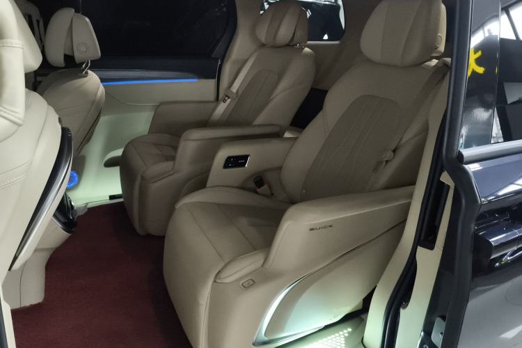 Used Buick GL8 New Energy 2025 Lu Shang Luxury Edition 7-Seater Left Rear Seat