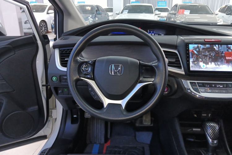 Used Honda Jade 2016 1.8L Automatic Comfort Elite Version 5 Seats Steering Wheel