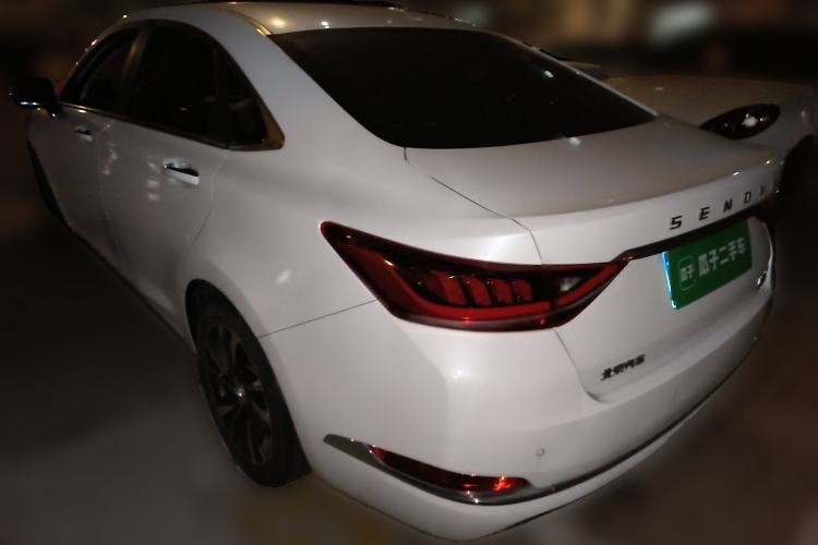 Used BAIC Beijing U7 2019 1.5T CVT New Smart Version China VI Emission Standard
