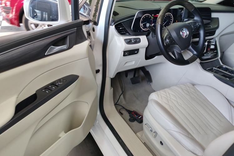 Used Buick GL8 2022 ES Landtrek 653T Comfort Edition