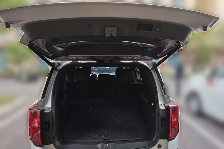 Used GAC Trumpchi GS8 2025 Linghang Series 2.0 TGDI Two-Wheel-Drive Luxury Edition 5 Seats
