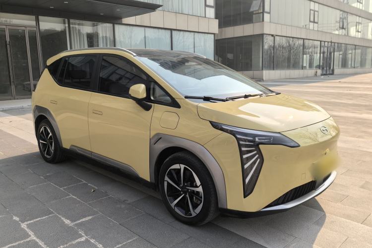 Used AION Y 2022 Plus 70 Smart Edition Exterior 4