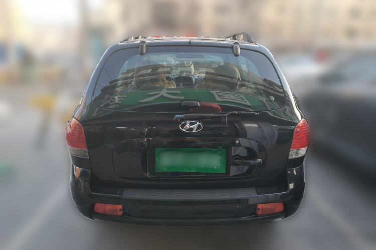 Used Huatai Santa Fe Classic 2012 2.0L Gasoline Manual Two-Wheel Drive with Sunroof
