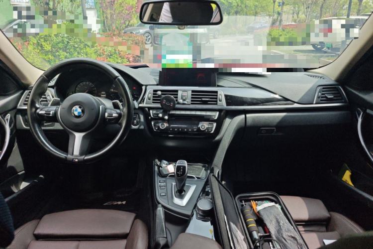 Used BMW 3 Series 2019 320Li M Sport Package Center Console