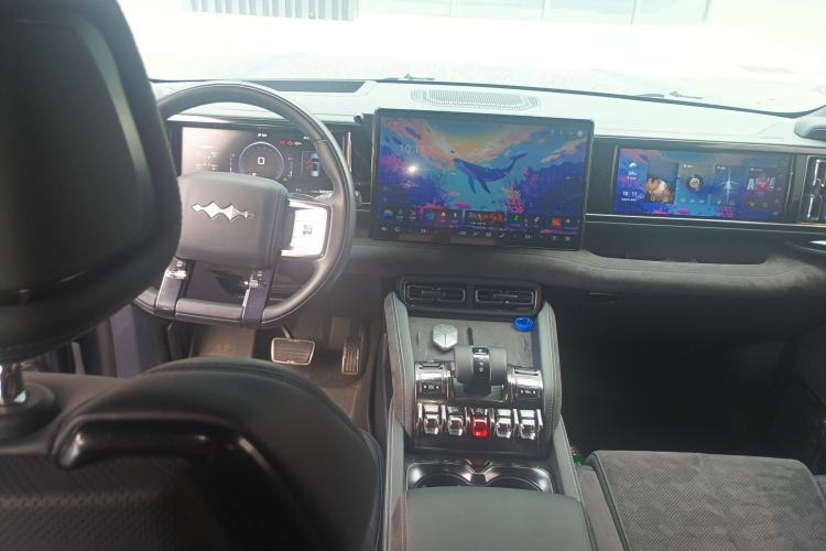 Used Formula Leopard 5 2023 Cloud Ride Flagship Edition