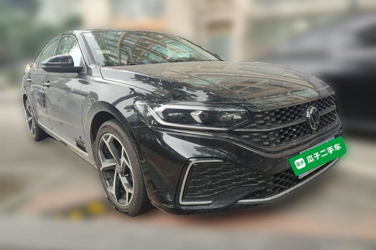 Used Volkswagen Passat 2025 Outstanding Model 380TSI Starry Dragon Edition
