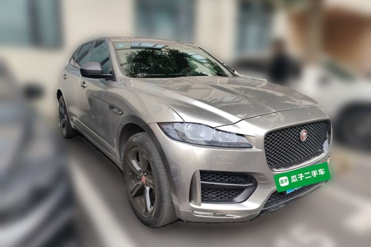 Used Jaguar F-PACE 2018 2.0T All-Wheel Drive R-Sport Sport Edition Front Right 45 Deg