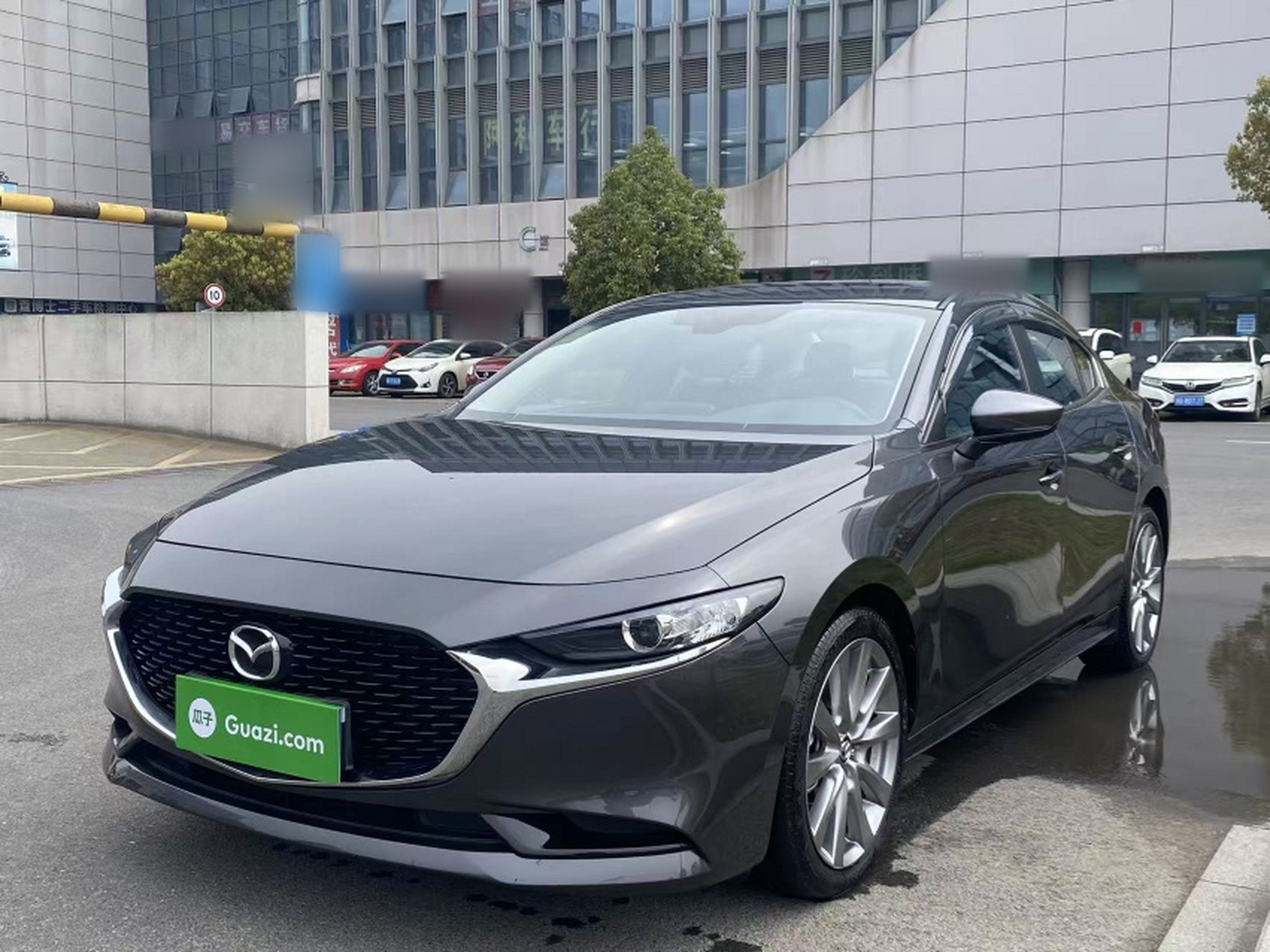 Parte inferior delantera