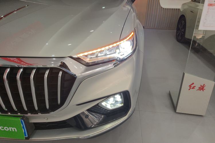Used Hongqi HS5 2019 2.0T Smart Connect Flagship All-Wheel-Drive Version Left Front Headlight