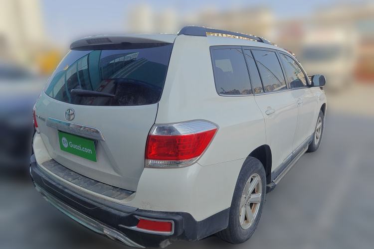 Used Toyota Highlander 2013 2.7L Two-Wheel Drive 5-Seater Purple Gold Edition
