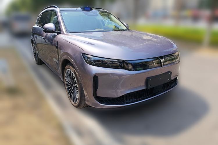 Used VOYAH FREE 2025 Model FREE+ Four-Wheel-Drive Qiankun Edition Front Right 45 Deg