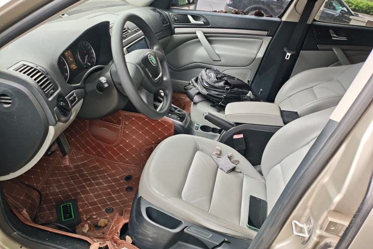 Used Skoda Octavia 2012 1.6L Automatic Yijun Edition Left Front Seat