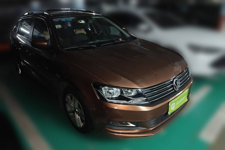 Used Volkswagen Gran Lavida 2015 230TSI DSG Comfort Edition
