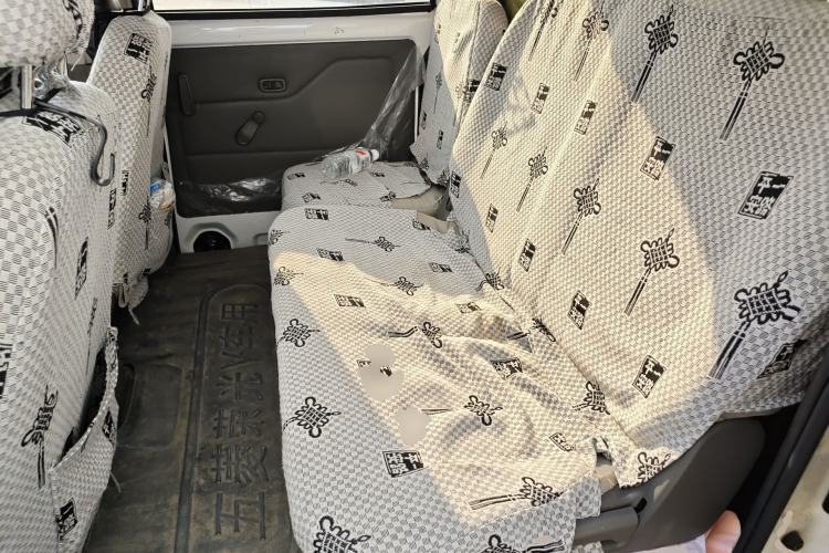 Used Wuling Rongguang V 2018 1.2L Practical Model