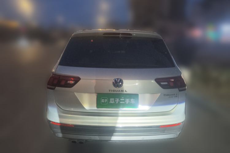 Used Volkswagen Tiguan L 2019 Revised 330TSI Automatic Two-Wheel Drive Smart & Luxury Edition China VI Standard Rear