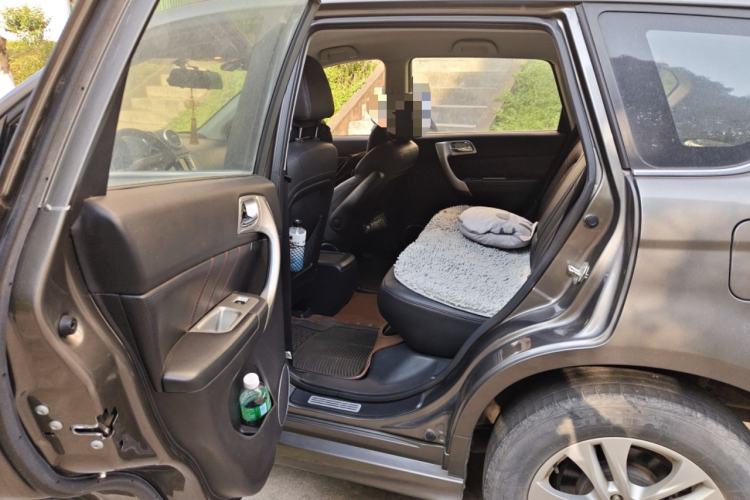 Used Haval H6 2016 Upgraded Model 1.5T Manual Two-Wheel Drive Urban Version
