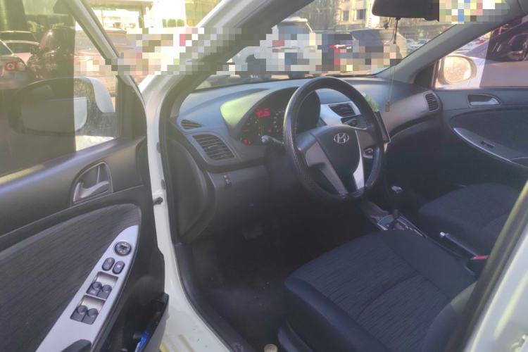 Used Hyundai Verna Ray 2014 1.4L Automatic GLX Driver Seat