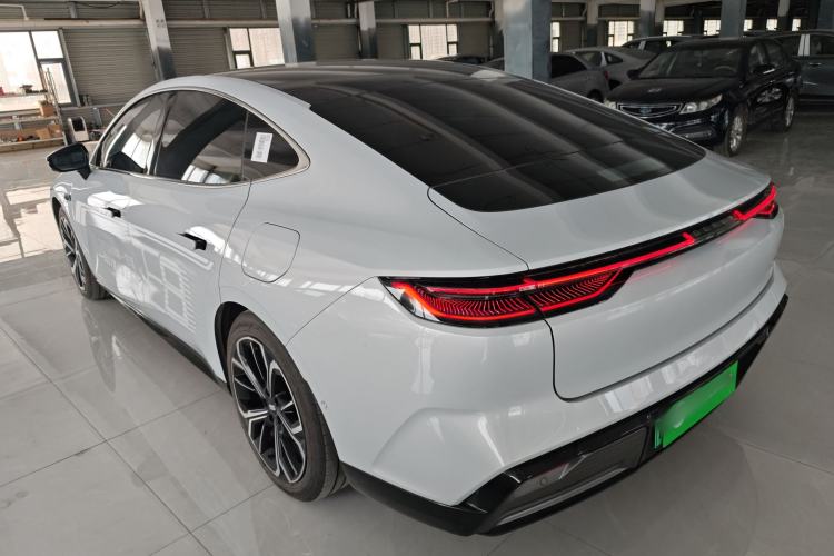 Used Geely Galaxy E8 2025 700 km Long-Range Intelligent Driving Version