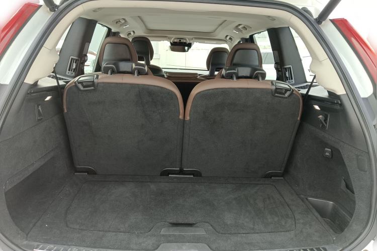 Used Volvo XC90 2020 T6 Zhiyi Luxury 7-Seater Trunk