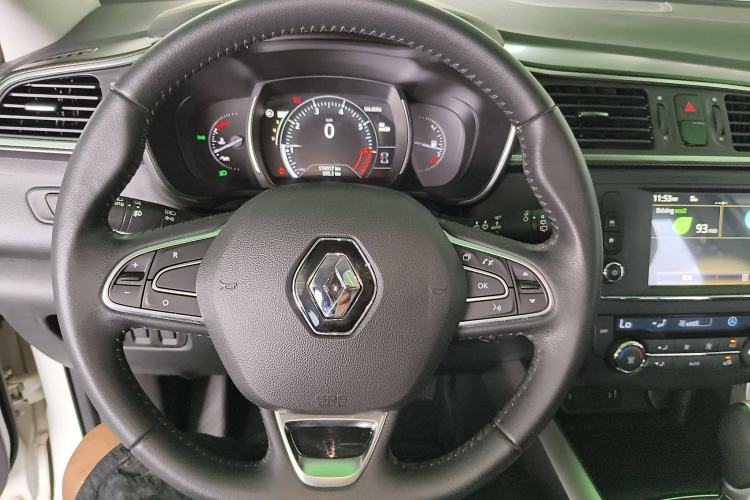 Used Renault Kadjar 2016 2.0L Two-Wheel-Drive Luxury Edition