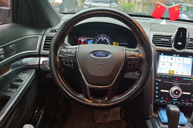 Used Ford Explorer 2017 2.3T Elite Edition Steering Wheel