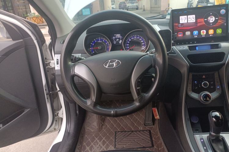 Used Hyundai Elantra (5th Generation / Langdong) 2015 1.6L Automatic Fashion Model Steering Wheel