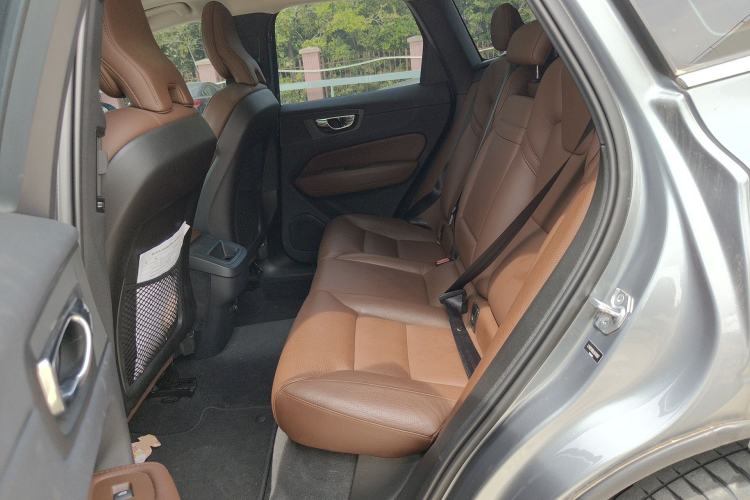 Used Volvo XC60 2019 T5 4x4 Smart Edition China VI Standard Left Rear Seat
