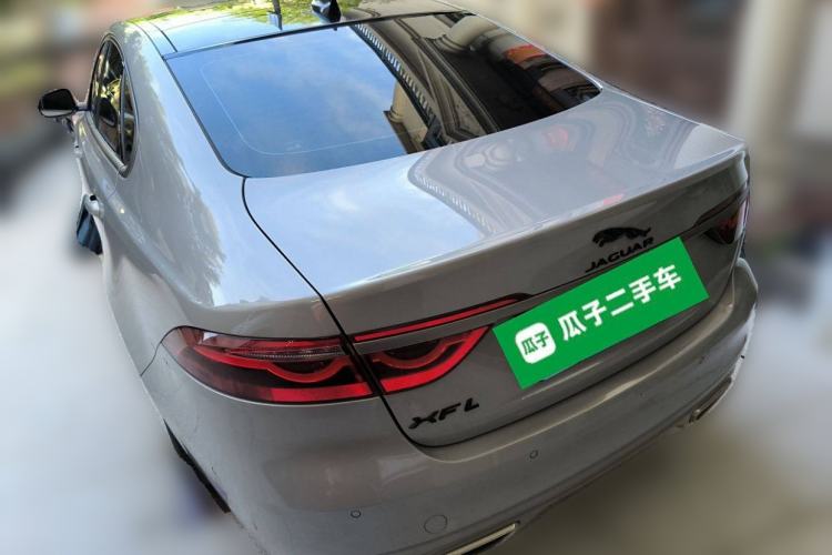 Used Jaguar XFL 2023 XFL 2.0T P250 Two-Wheel-Drive Prestige Luxury Gold Edition