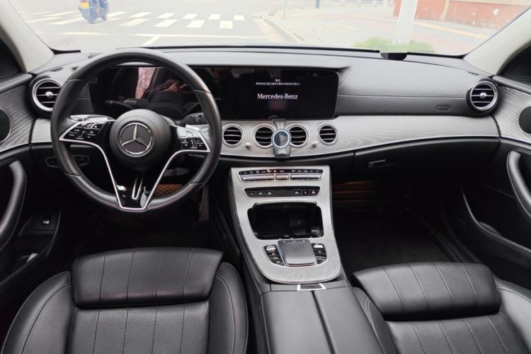 Used Mercedes-Benz E-Class 2023 Facelift E 260 L