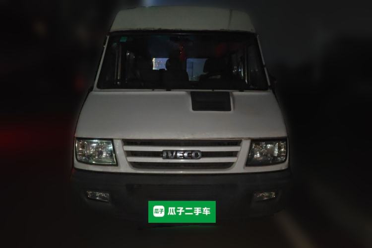 Used Iveco Daily 2012 2.5T-A35 Logistics Version 1 Mid-Roof
