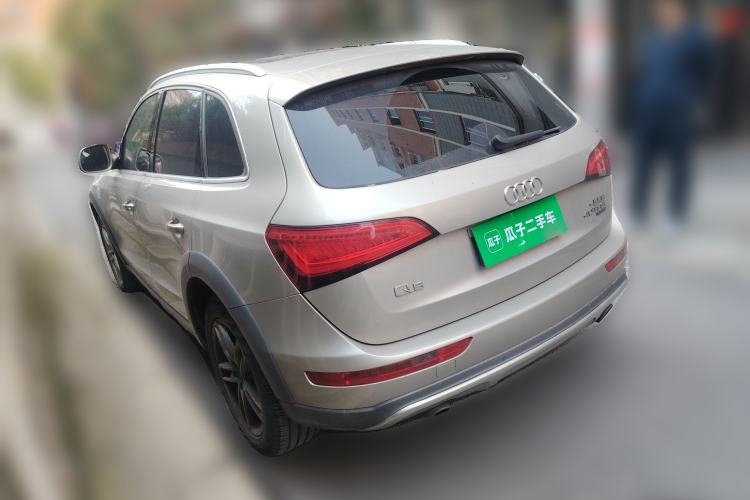 Used Audi Q5 2018 Collector's Edition 40 TFSI Technology Model
