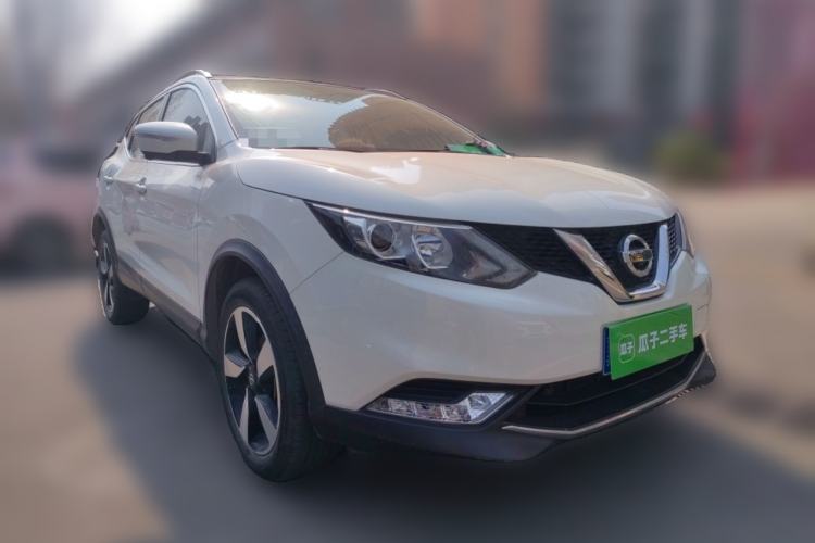 Used Nissan Qashqai 2017 2.0L CVT Luxury Edition China V Standard Front Right 45 Deg