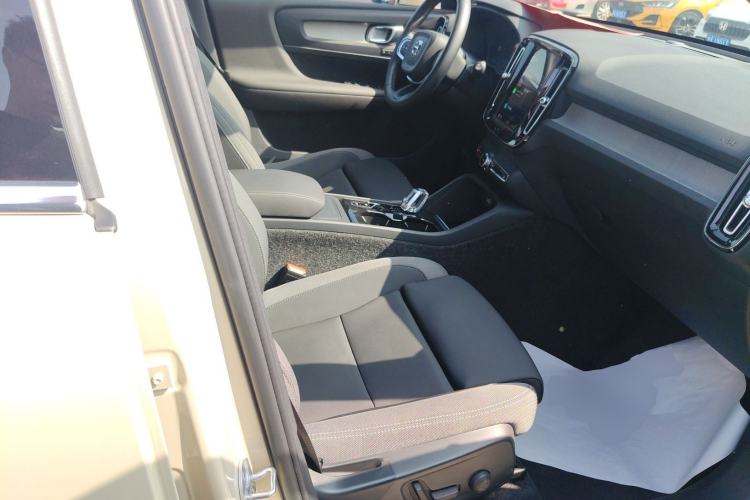 Used Volvo XC40 2024 B3 Zhiyuan Luxury Edition Right Front Seat