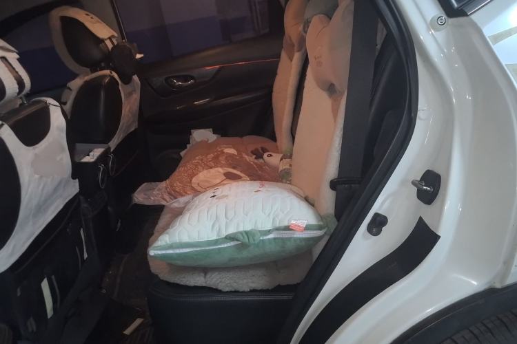 Used Nissan X-Trail 2014 2.5L CVT Luxury Edition 4WD
