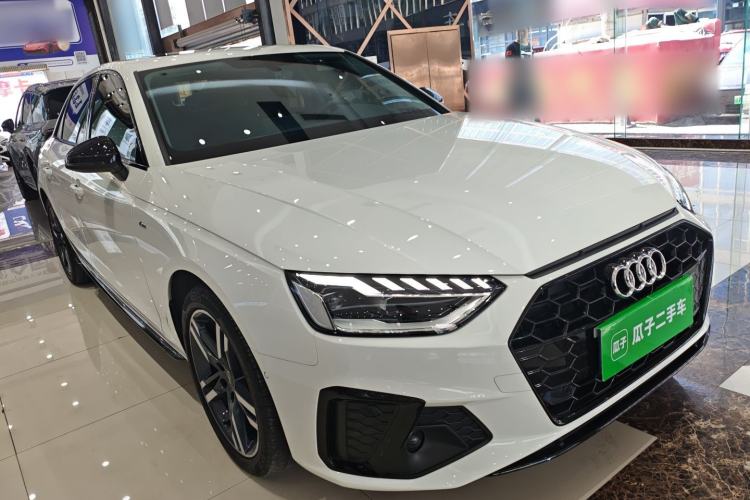 Used Audi A4L 2022 40 TFSI Luxury Dynamic Model
