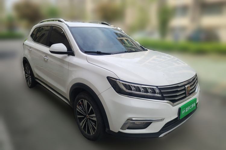 Used Roewe RX5 2019 20T Two-Wheel Drive Automatic 4G Connected Platinum Edition Front Right 45 Deg