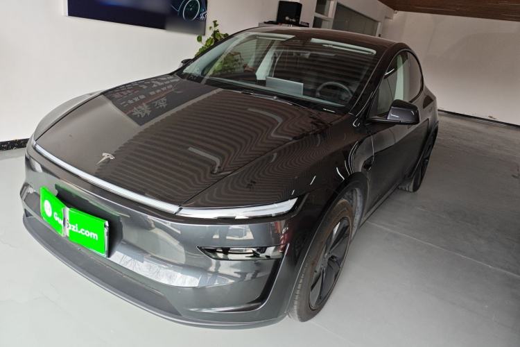 Used Tesla Model Y 2025 Rear-Wheel-Drive Version