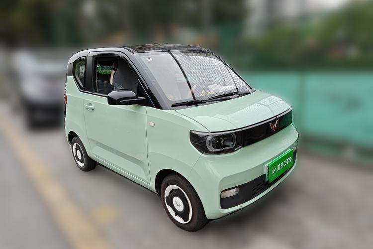 Used Wuling Hongguang MINIEV 2022 Macaron Fashion Model Lithium Iron Phosphate Front Right 45 Deg