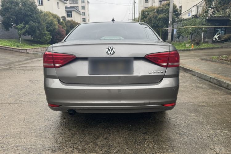 Used Volkswagen Lavida 2015 1.6L Automatic Fashion Edition