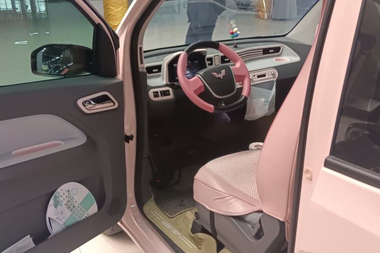 Used Wuling Hongguang MINIEV 2021 Macaron Premium Model – Lithium-NMC
