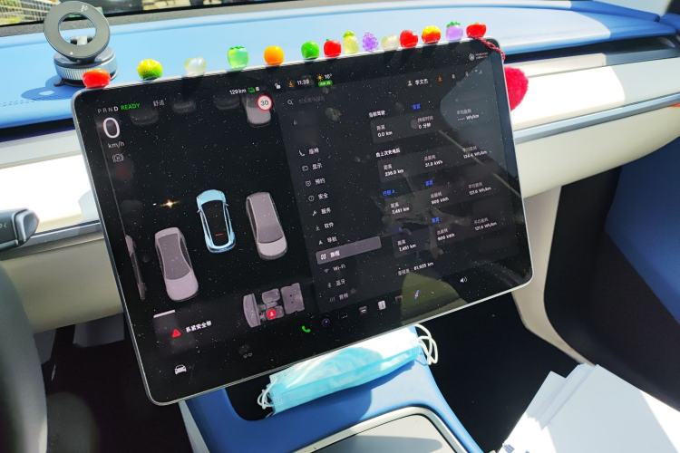 Used Tesla Model Y 2023 Rear-Wheel-Drive Version Audio And AC Panel