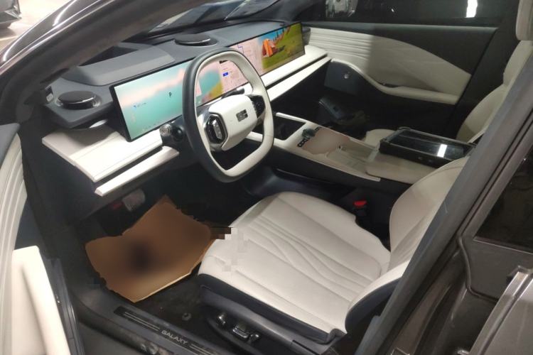 Used Geely Galaxy E8 2024 620 km All-Wheel-Drive Starship Performance Edition