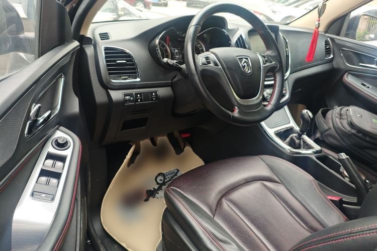 Used Baojun 560 2016 1.8L Manual Luxury Edition