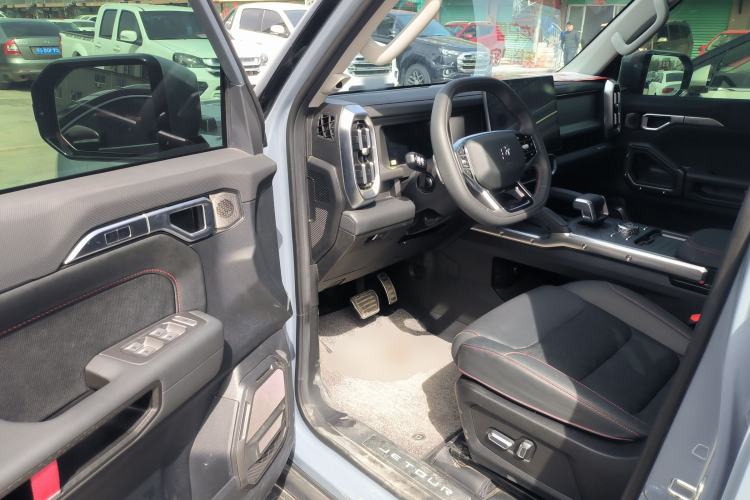 Used JETOUR Traveler 2023 2.0T All-Wheel-Drive CrossPRO
