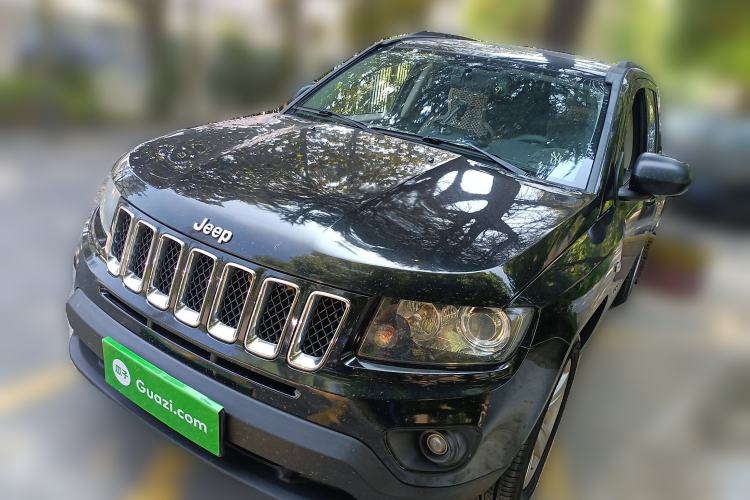 Used Jeep Compass 2013 2.4L four-wheel-drive sport version