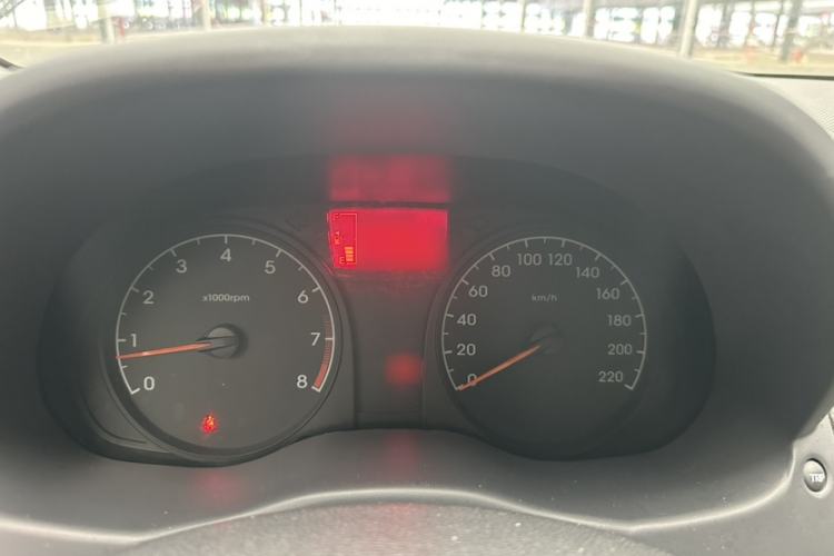 Used Hyundai Verna (older generation) 2014 1.4L Automatic Smart GLS Interior 7