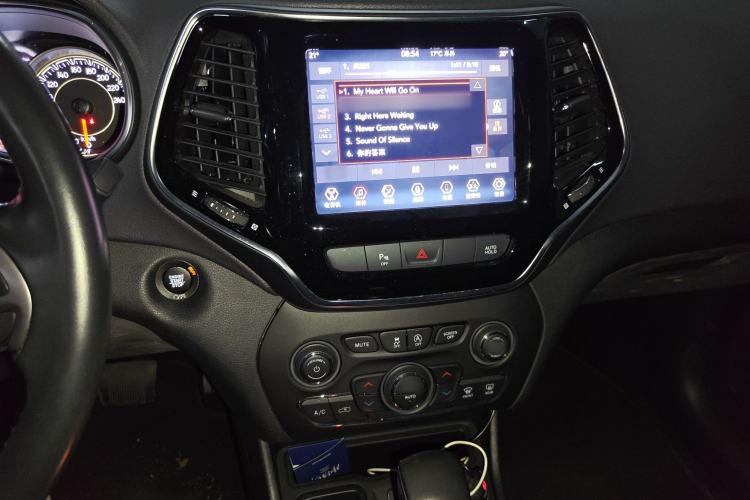 Used Jeep Cherokee 2019 2.0L 2WD Premium Edition China VI