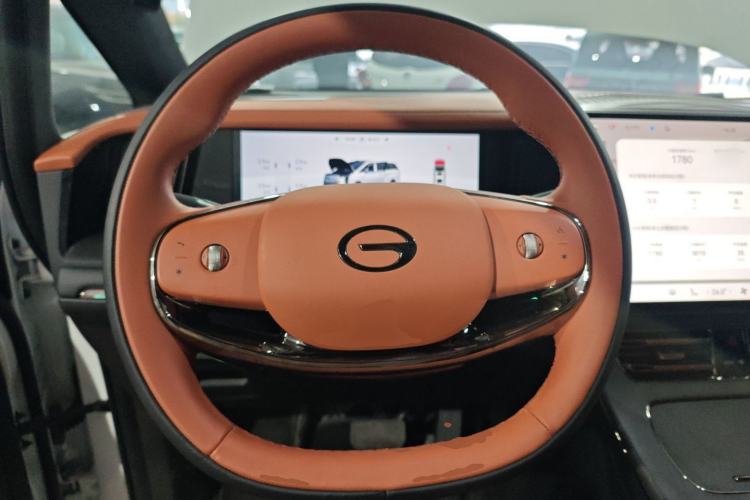 Used GAC Trumpchi Xiangwang M8 2025 Kunkun Series Ultra First-Class Cabin
