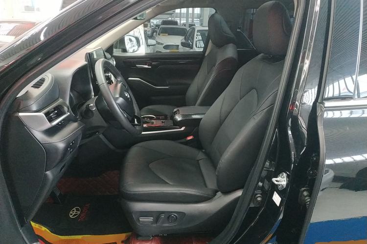 Used Toyota Highlander 2022 Dual-Engine 2.5L Four-Wheel Drive Prestige Version 7 Seats Left Front Seat